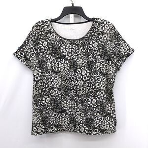 Kim Rogers Shirt Women Size XL Black Floral Round Neck Short Sleeve Pullover Top